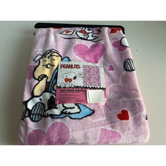 Peanuts Snoopy Charlie Brown Linus Pink Hearts Valentine’s Day Blanket 50 X 70” - Picture 8 of 16